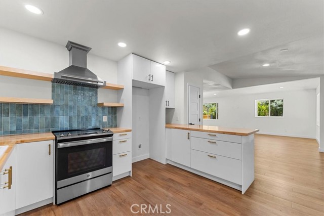Detail Gallery Image 13 of 58 For 14153 Lake Bld, Shasta Lake,  CA 96019 - 5 Beds | 2 Baths