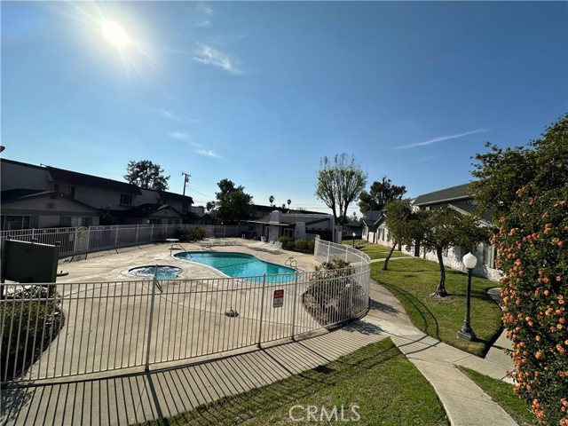 Detail Gallery Image 12 of 64 For 3600 Mountain Ave 12f,  San Bernardino,  CA 92404 - 2 Beds | 1/1 Baths