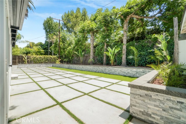 Detail Gallery Image 34 of 35 For 19120 Bessemer, Tarzana,  CA 91335 - 4 Beds | 3 Baths