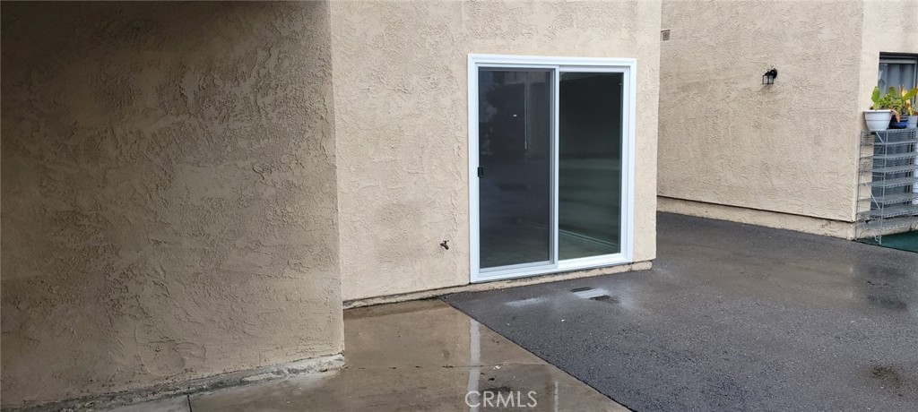 https://media.crmls.org/medias/9629203a-bf8a-4e0b-a90f-0bda957dab0a.jpg?preset=X-Large