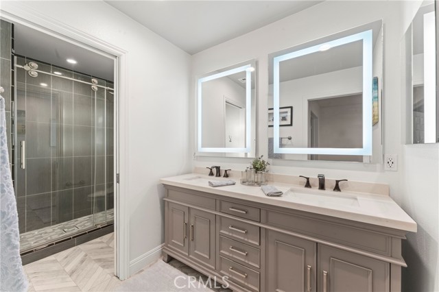 Detail Gallery Image 26 of 39 For 921 Camino Vera Cruz, Camarillo,  CA 93010 - 4 Beds | 3/1 Baths