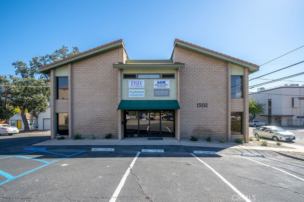 1502 15th Street Upper Office, Paso Robles, CA 93446