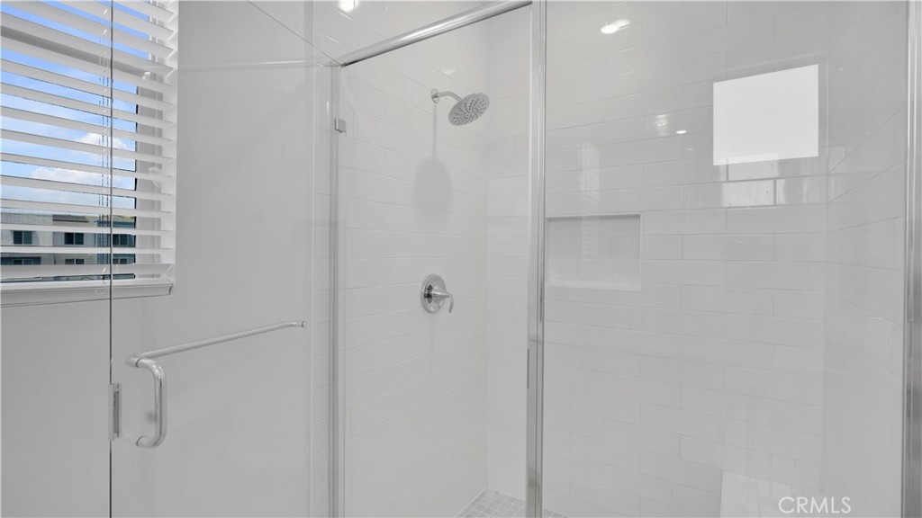 https://media.crmls.org/medias/962af669-0b40-47a3-b231-dfbd456e9a8c.jpg?preset=X-Large