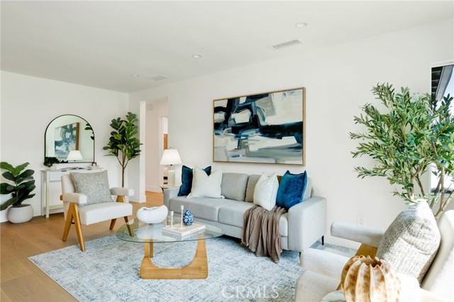 Detail Gallery Image 6 of 40 For 8121 Chase, Los Angeles,  CA 90045 - 4 Beds | 3 Baths