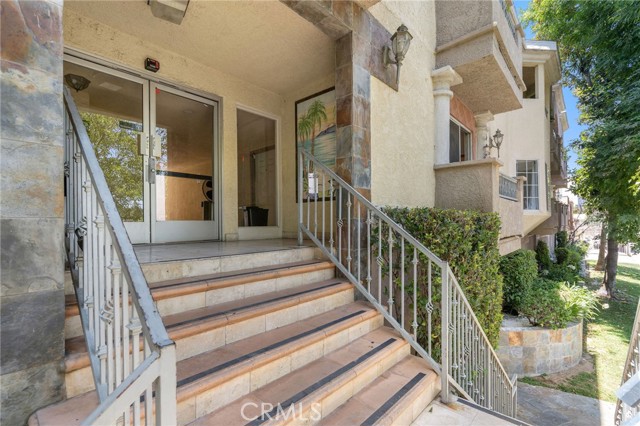 Detail Gallery Image 19 of 22 For 7045 Woodley Ave #101,  Lake Balboa,  CA 91406 - 2 Beds | 2 Baths