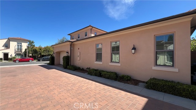 80 Quill, Irvine CA: https://media.crmls.org/medias/962ba303-4070-42f9-9524-f82981cd3823.jpg