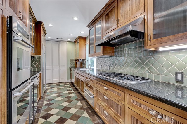 Detail Gallery Image 11 of 44 For 456 30th St, Manhattan Beach,  CA 90266 - 3 Beds | 2 Baths