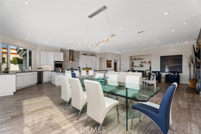 18751 Via San Marco, Irvine CA: https://media.crmls.org/medias/962cbe2b-670b-424b-8bca-a2eb17248768.jpg