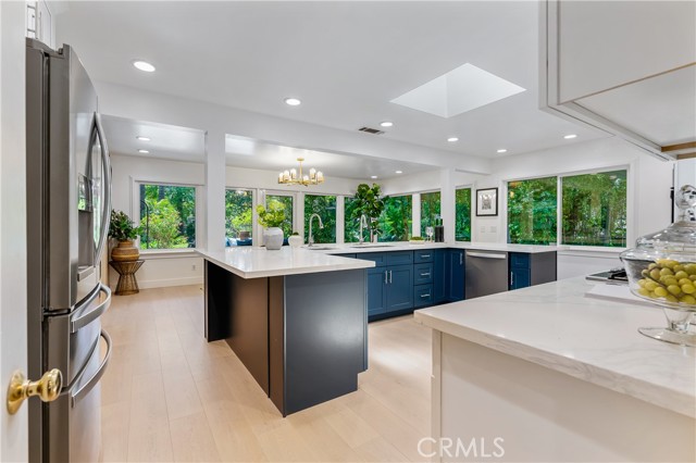 Detail Gallery Image 11 of 45 For 28 W Sycamore Ave, Arcadia,  CA 91006 - 4 Beds | 4 Baths