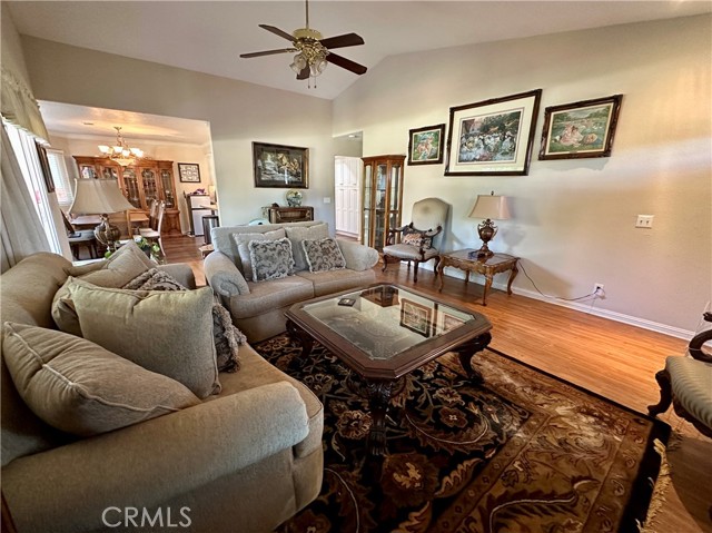 Detail Gallery Image 16 of 50 For 23856 Outrigger, Canyon Lake,  CA 92587 - 3 Beds | 2 Baths