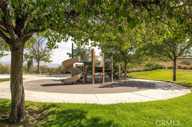 24816 Los Altos Drive, Valencia CA: https://media.crmls.org/medias/962db161-7833-4bdb-b89f-af3648226de6.jpg