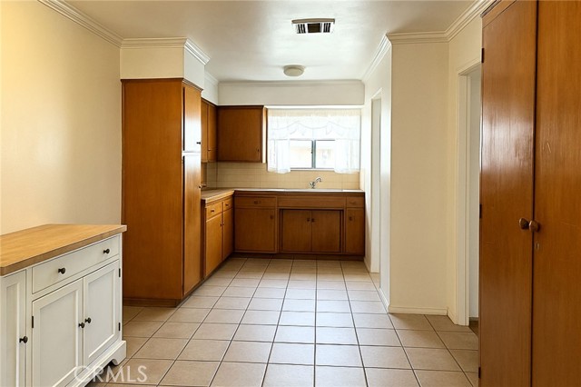 18301 Ludlow Street, Porter Ranch CA: https://media.crmls.org/medias/962e0fa4-9871-479f-8e7d-89ef96b4a946.jpg