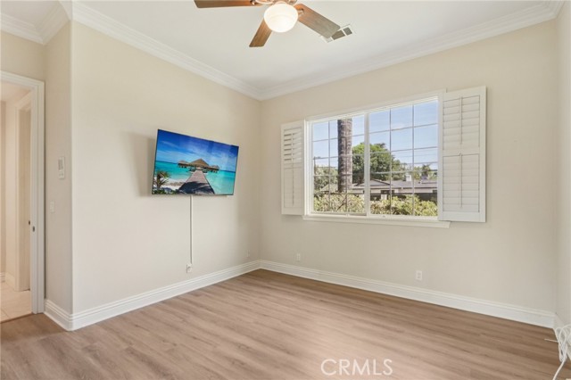 Image 32 of 62 For 16860 Rayen Street