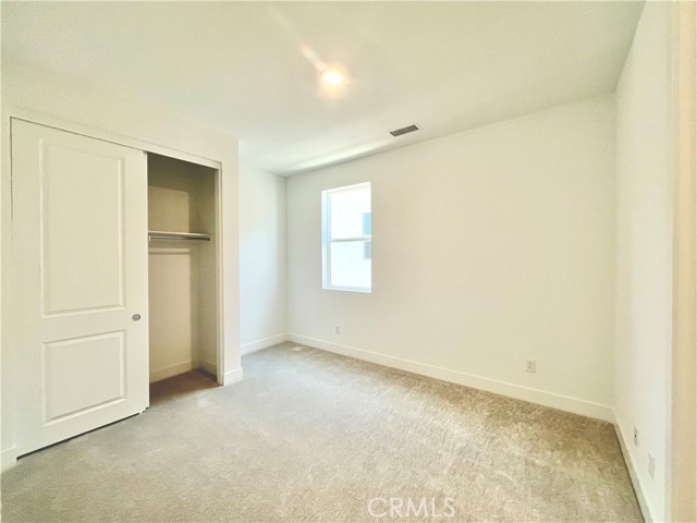 Detail Gallery Image 16 of 29 For 27526 Elderberry Dr, Valencia,  CA 91381 - 5 Beds | 5/1 Baths