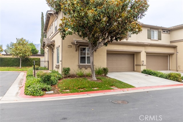 22326 Blue Lupine Circle, Grand Terrace CA: https://media.crmls.org/medias/962fadb2-39ee-4ac0-8317-2783b9944164.jpg