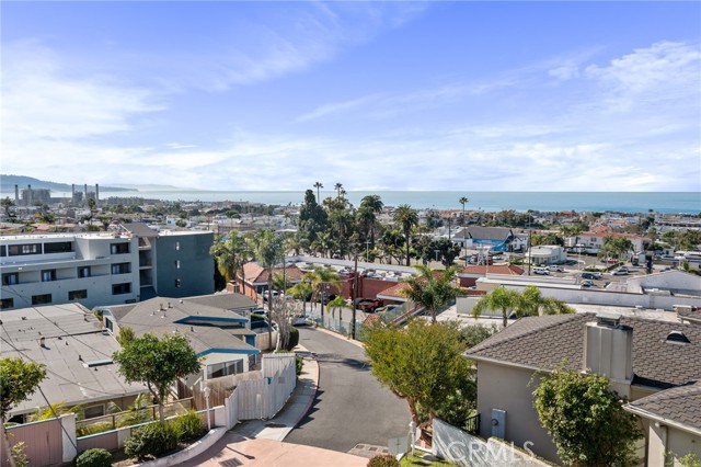Detail Gallery Image 24 of 27 For 867 Aubrey Ct #3,  Hermosa Beach,  CA 90254 - 3 Beds | 3/1 Baths