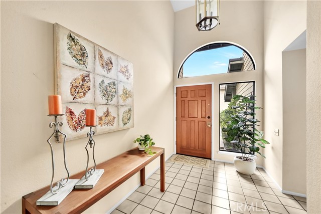 Detail Gallery Image 2 of 21 For 18117 Red Oak Ct #50,  Fountain Valley,  CA 92708 - 2 Beds | 2/1 Baths