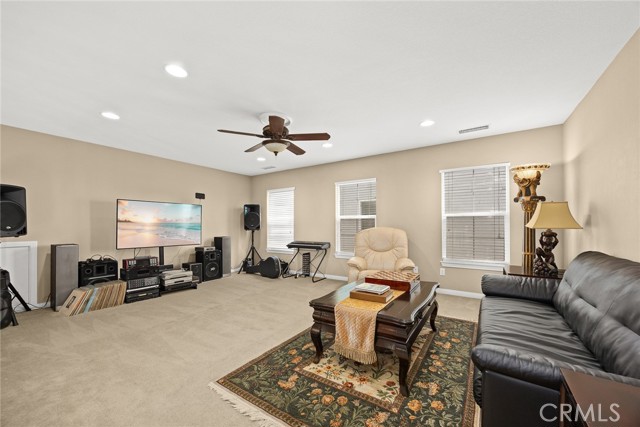 7871 Slate Creek Road, Eastvale CA: https://media.crmls.org/medias/9630bd36-f0d9-42df-bf24-e8c3a381454c.jpg
