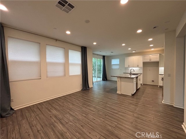 Detail Gallery Image 9 of 22 For 26149 Park Ave #3,  Redlands,  CA 92373 - 3 Beds | 3 Baths