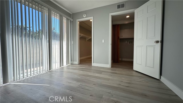 Detail Gallery Image 5 of 12 For 542 N Coast Hwy, Laguna Beach,  CA 92614 - 2 Beds | 2/1 Baths