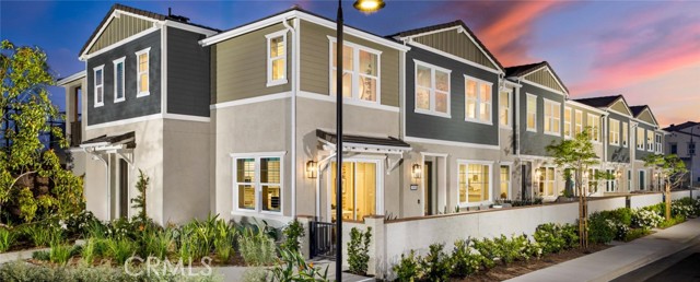 Front Image Thumbnail for CROC26069899