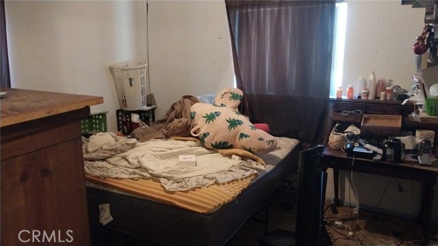 982 E Barnard Street, Blythe CA: https://media.crmls.org/medias/963248de-8de2-48a4-8872-8f8d30c9d422.jpg