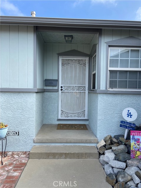 14135 Chere Drive, Whittier CA: https://media.crmls.org/medias/96329552-6bd9-4ead-b49d-94b43181f73d.jpg