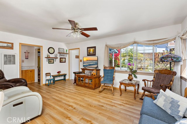 527 Blossom Lane, Redondo Beach, California 90278, 3 Bedrooms Bedrooms, ,1 BathroomBathrooms,Residential,Sold,Blossom Lane,OC22082269