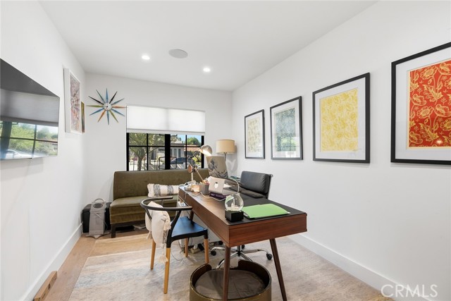 5 Bed Home for Sale in Sherman Oaks, California