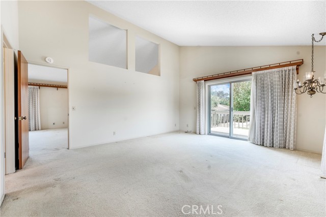 1300 Oak Avenue, Carlsbad CA: https://media.crmls.org/medias/96348ebf-0901-4bcf-9aaa-3303944765f8.jpg