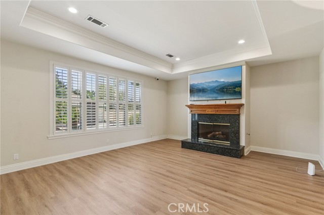 Image 4 of 62 For 16860 Rayen Street