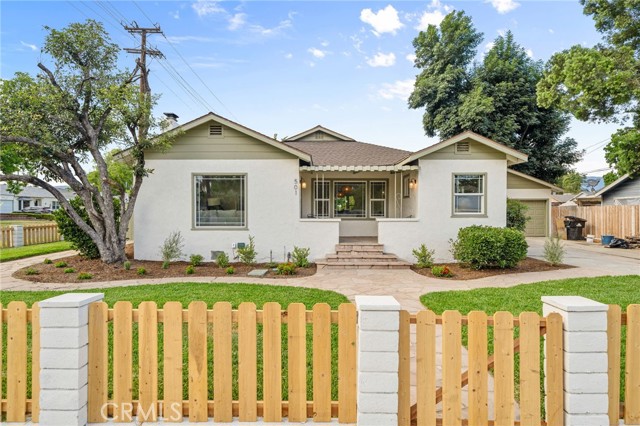 501 E 5th Street, Ontario CA: https://media.crmls.org/medias/963604c9-1ba8-45e5-bfef-26cd497f9e03.jpg