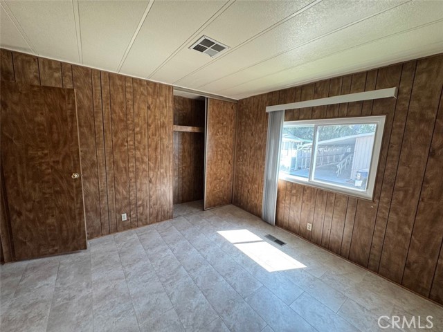 15181 Van Buren Boulevard, Riverside CA: https://media.crmls.org/medias/963704f3-3709-4313-b24e-11210bf5688f.jpg