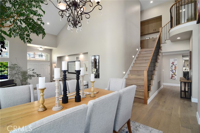 Detail Gallery Image 18 of 50 For 3941 Rock Hampton Dr, Tarzana,  CA 91356 - 5 Beds | 3 Baths