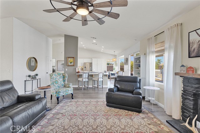 21152 Reliance, Apple Valley CA: https://media.crmls.org/medias/9637d608-2188-464b-83cf-470145744d9c.jpg