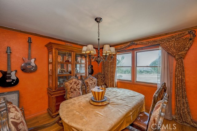 Detail Gallery Image 19 of 47 For 26615 Mountain Park Rd, Canyon Country,  CA 91387 - 3 Beds | 3 Baths