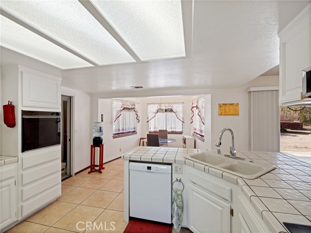 Detail Gallery Image 10 of 40 For 10174 via Verde Ave, Pinon Hills,  CA 92372 - 3 Beds | 2 Baths