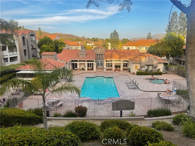 Detail Gallery Image 24 of 25 For 1980 Las Colinas Cir #301,  Corona,  CA 92879 - 2 Beds | 2 Baths