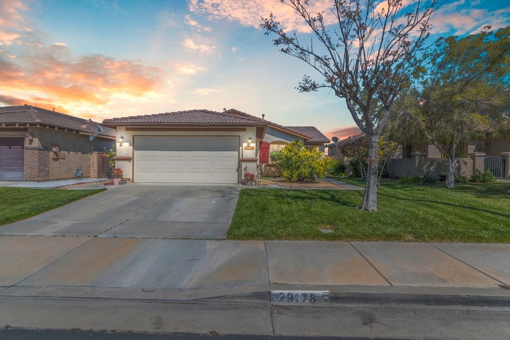 Detail Gallery Image 1 of 31 For 29178 Sunswept Dr, Lake Elsinore,  CA 92530 - 3 Beds | 2 Baths