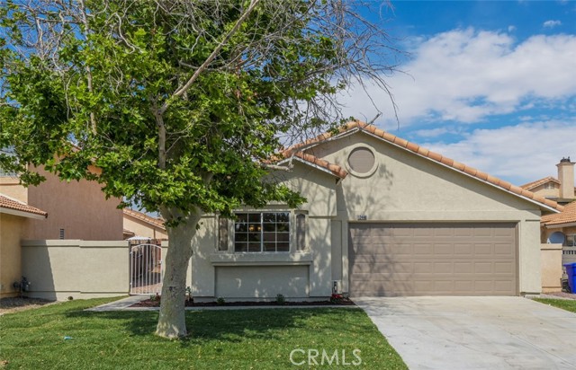 Detail Gallery Image 1 of 15 For 12448 Corkwood Ln, Victorville,  CA 92395 - 3 Beds | 2 Baths