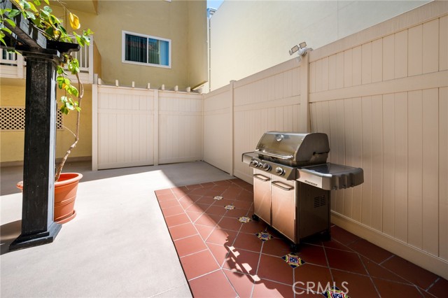 1707 Pacific Coast Highway, Hermosa Beach, California 90254, 1 Bedroom Bedrooms, ,1 BathroomBathrooms,Residential,For Sale,Pacific Coast Highway,SB26076902