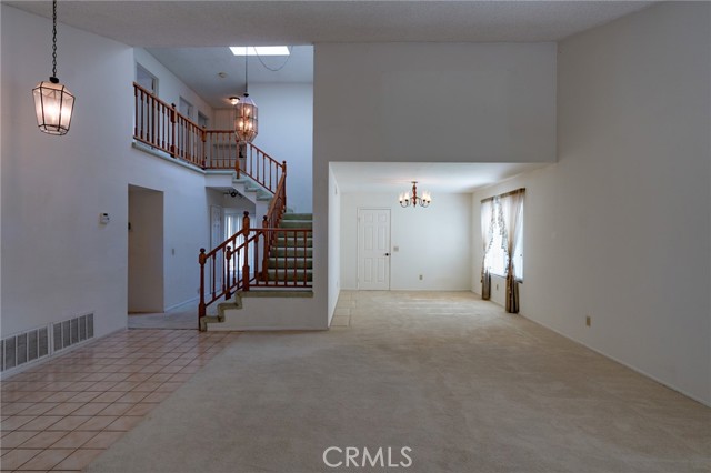 Detail Gallery Image 6 of 51 For 330 Amberwood Dr, Walnut,  CA 91789 - 5 Beds | 3 Baths