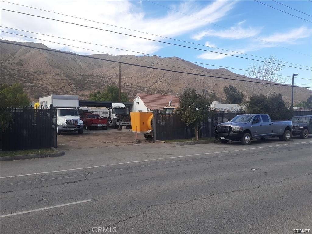17145 Sierra, Canyon Country, CA 91351