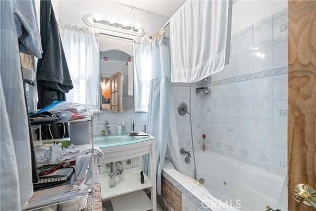 11170 Burbank Boulevard, North Hollywood CA: https://media.crmls.org/medias/963cfe05-2ffb-47e3-9f6e-398e297ec2db.jpg