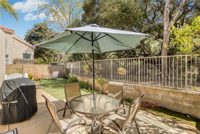 Detail Gallery Image 33 of 47 For 4744 Rhapsody Dr, Oak Park,  CA 91377 - 3 Beds | 3 Baths