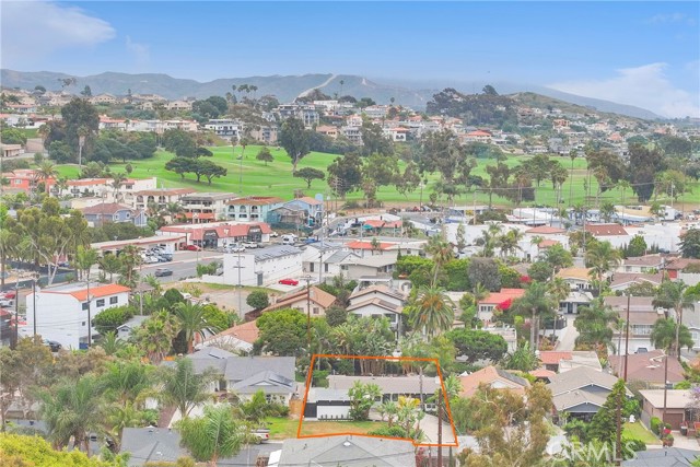 9 W Avenida Cornelio, San Clemente CA: https://media.crmls.org/medias/963d5a84-ef8d-448e-b6a3-a52a238f65ef.jpg