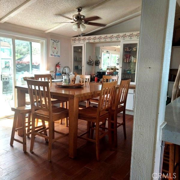 Detail Gallery Image 10 of 19 For 9030 Green, Pinon Hills,  CA 92372 - 3 Beds | 2 Baths