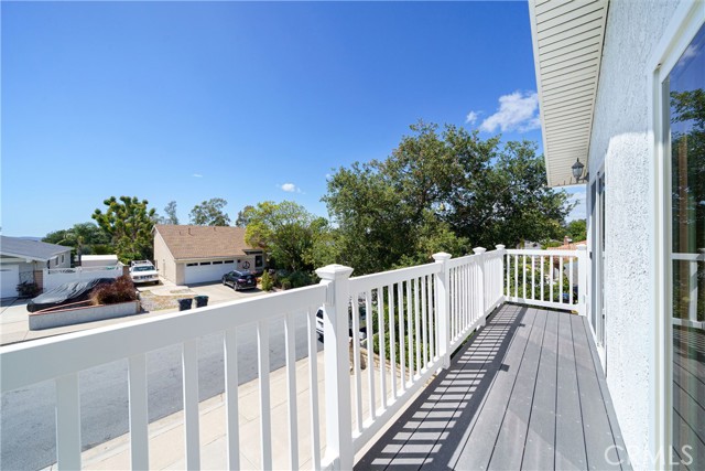 22822 Via Octavo, Mission Viejo CA: https://media.crmls.org/medias/963db225-273d-46db-a7dc-8522ac367c22.jpg