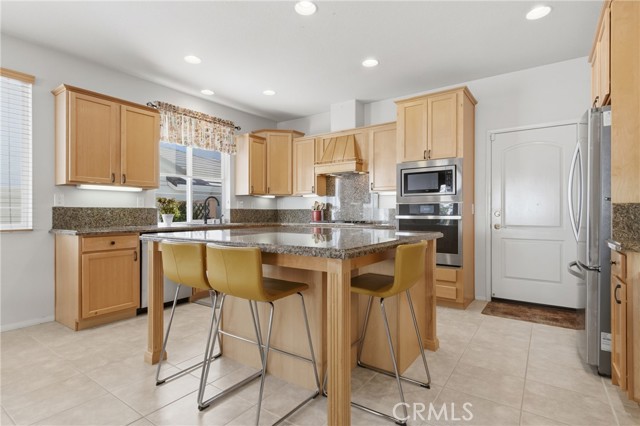 Detail Gallery Image 18 of 73 For 43916 Barletta St, Temecula,  CA 92592 - 5 Beds | 3 Baths