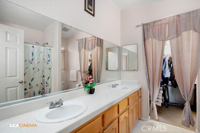 Detail Gallery Image 10 of 19 For 836 Fletcher St, Mc Farland,  CA 93250 - 5 Beds | 2 Baths